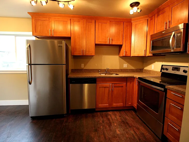 South Lane Apartments — Photo 81