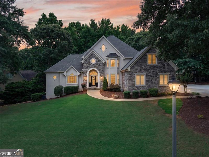 1st image of 304 Tempest Dr