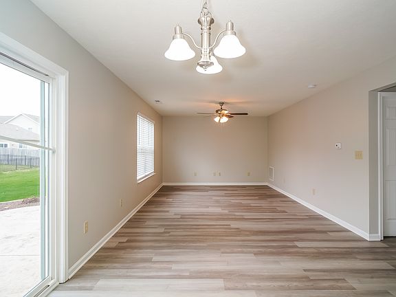 3rd image of 11187 Seabiscuit Dr
