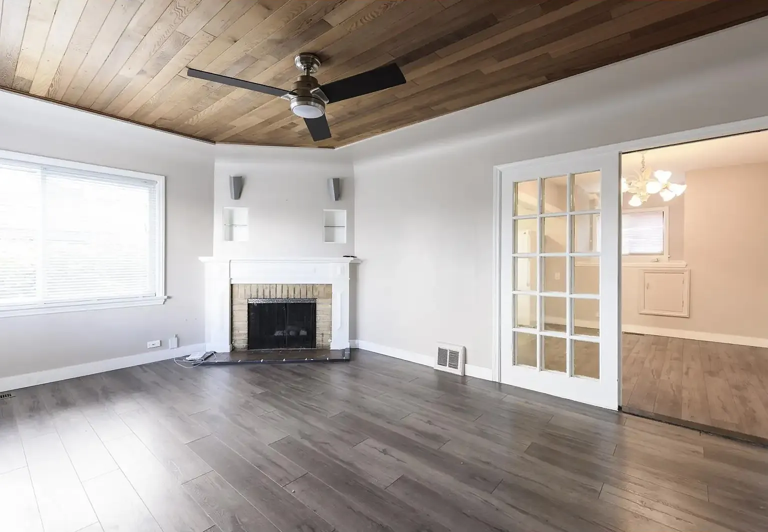 2 bed, 847 sqft, $2,999 — Photo 4