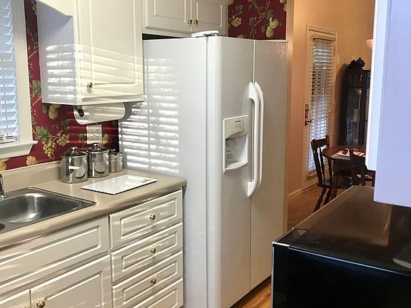 5th image of 151 Saint Kitts Ct
