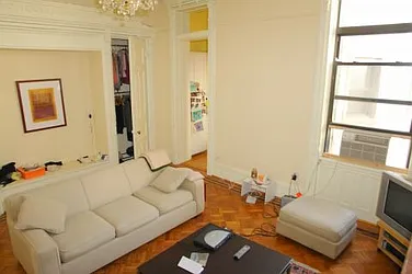 Rented by Metropolitan Realty