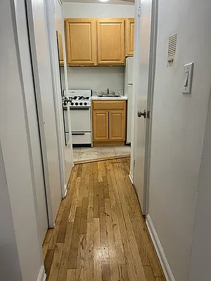 Rented by Manhattan Flats | media 21