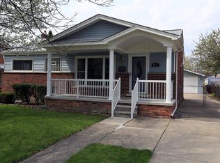 973 Arcola St, Garden City, MI 48135