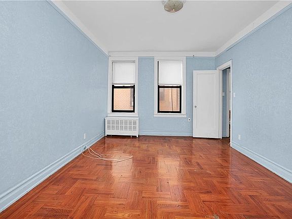 4th image of 1610 Avenue S #H