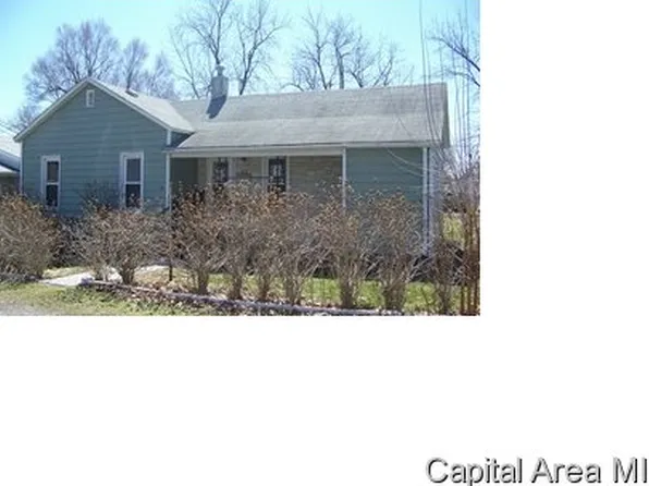 203 E Adams St, Auburn, IL 62615