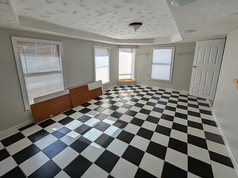 994 Coconut Cir W — Photo 11