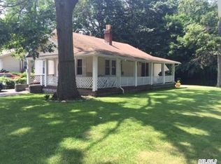 67 E Lake Ter, Lake Ronkonkoma, NY 11779