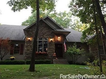 Beautiful Home Situated Upon a Hill!