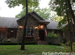 1037 Pueblo Pass, Lake Isabella, MI 48893