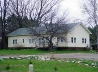 9720 Pincherry Rd, Charlevoix, MI 49720