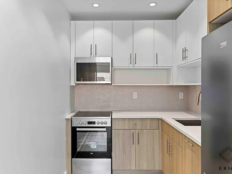 335 Linden Blvd #4D — Photo 14