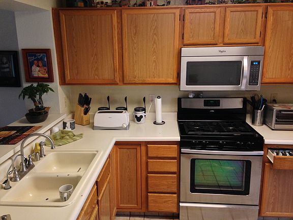 3rd image of 810 Mackilhaffy Dr