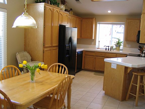 Kitchen - Fridge incl.