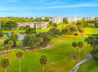 3900 Oaks Clubhouse Dr APT 503, Pompano Beach, FL 33069