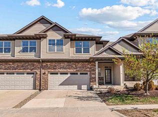 704 Mission Point Rd, Iowa City, IA 52245