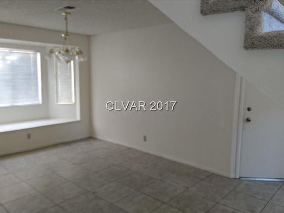 4th image of 2988 Kennewick Dr