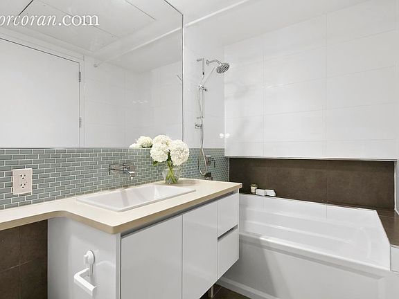 5th image of 238 Saint Marks Ave APT 5C