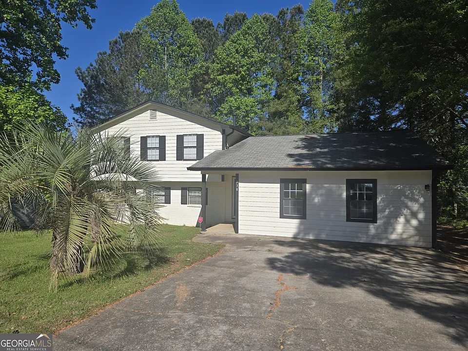 938 Iron Gate Blvd