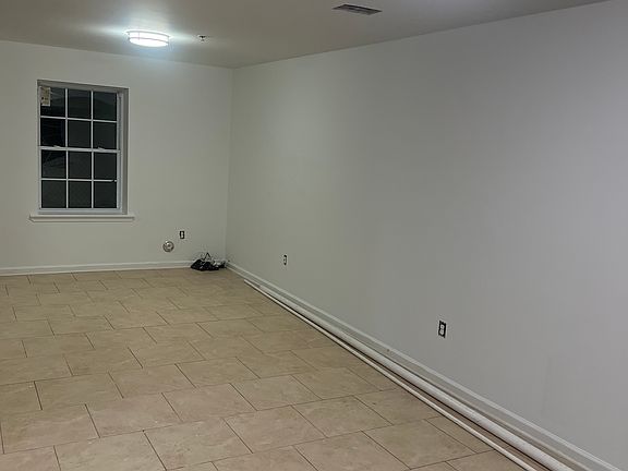 3rd image of 615-617 4th St APT 1