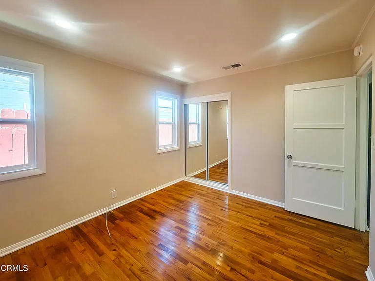 2919 Doolittle Ave — Photo 13