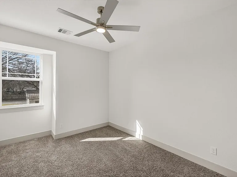 502 E Kimball St #2 — Photo 25