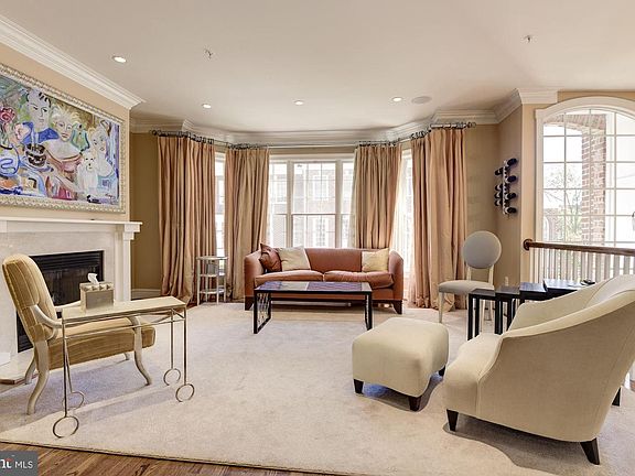 4th image of 1312 McLean Crest Ct