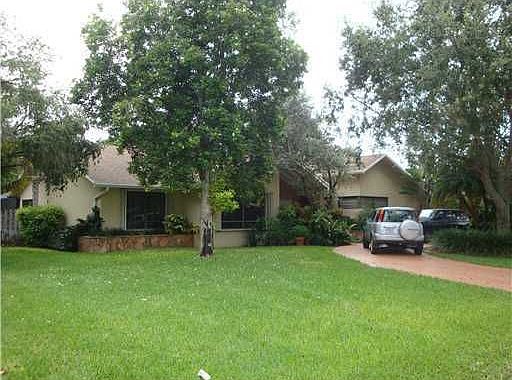 1st image of 15885 SW 84th Ave