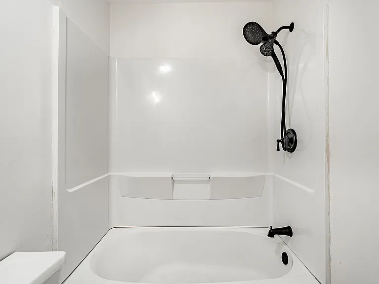 409 E Washington St #W-7 — Photo 16