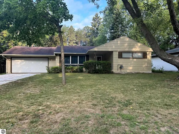 1434 Meadow St, Mount Pleasant, MI 48858