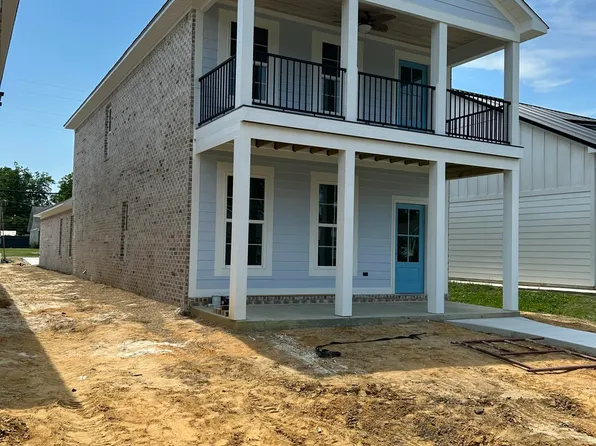 204 S 3rd St, Amory, MS 38821