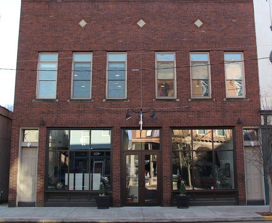 1st image of 602 2nd St