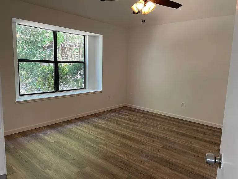 1761 Prescott Dr — Photo 7