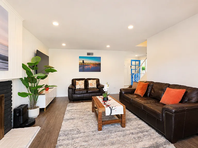 16772 Scotsdale Cir — Photo 37
