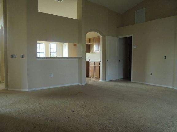 2nd image of 499 Terranova Cir
