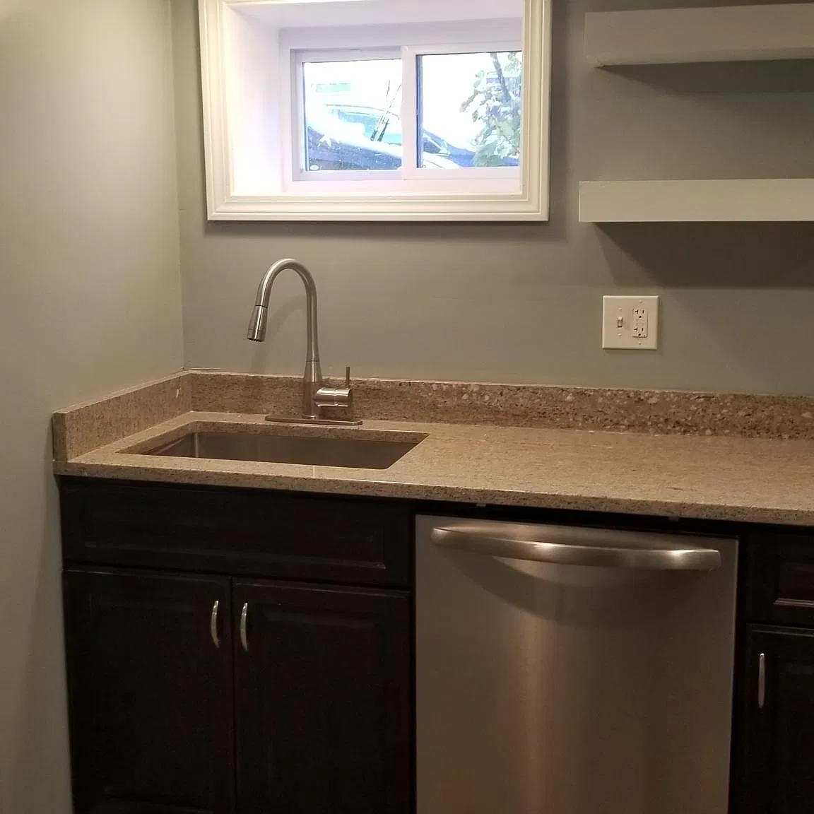 1 bed, 800 sqft, $1,725 — Photo 2