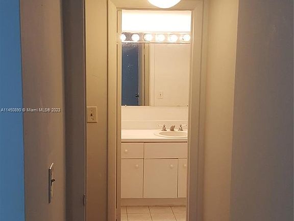 5th image of 10740 N Kendall Dr APT L20