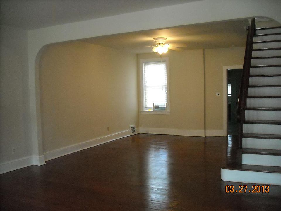 1st image of 308 S Van Buren St