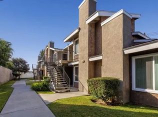 369 W Bay St APT G, Costa Mesa, CA 92627