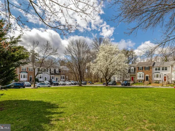 3621 Buckeye Ct, Fairfax, VA 22033