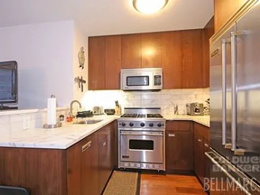 Rented by Bellmarc Realty | media 16