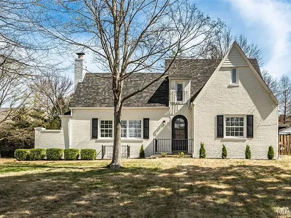 9931 Juengel Dr, Saint Louis, MO 63128