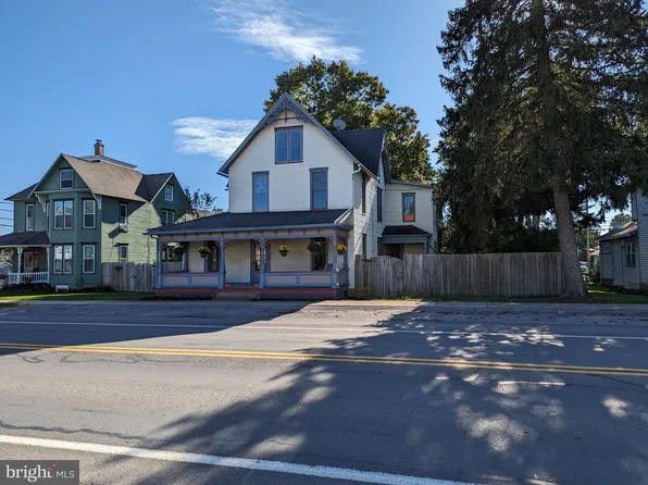 233 S Pennsylvania Ave, Centre Hall, PA 16828