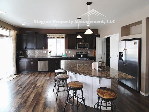 5th image of 3621 Maplewood Ln