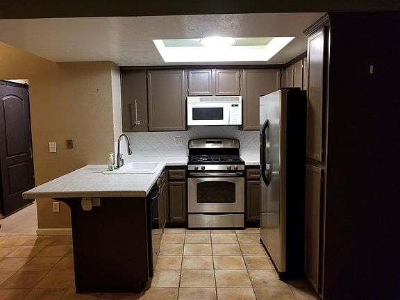 2nd image of 325 N Melrose Dr Unit D