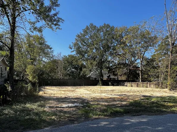 308 Carroll St, Denham Springs, LA 70726