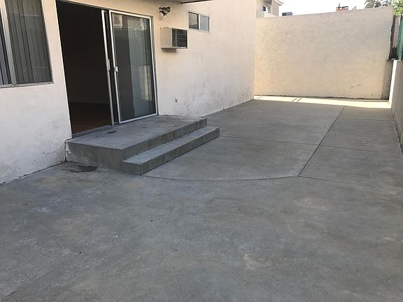 4th image of 5303 Yarmouth Ave APT 108