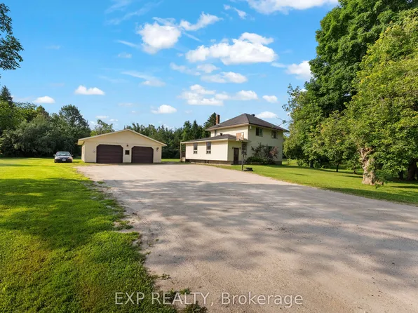 2427 Lochwinnoch Rd, Horton, ON K7V 3Z4