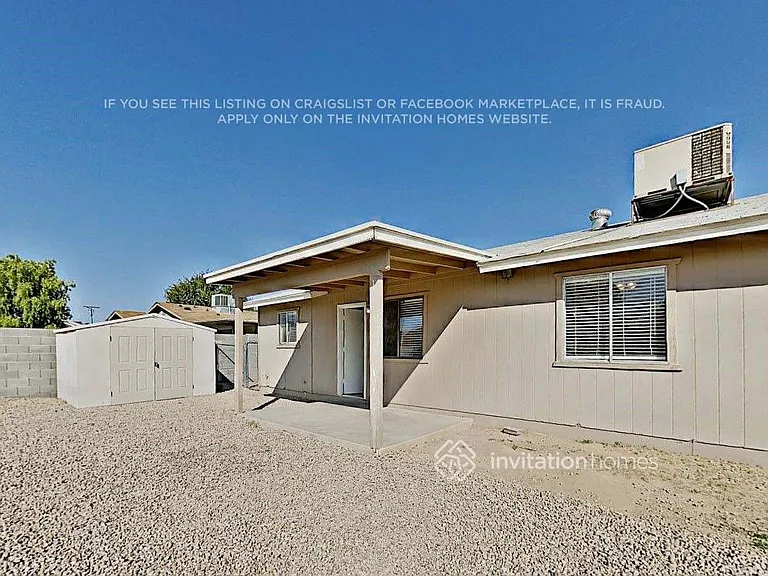 2853 E Escondido Ave — Photo 14
