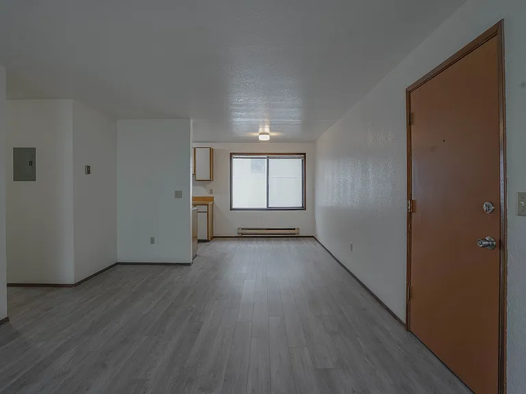 1122 NW Market St #5 — Photo 5